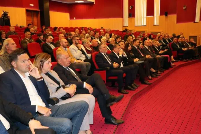 Nastavlja se uspješna suradnja gradova prijatelja: Đakova i Tomislavgrada