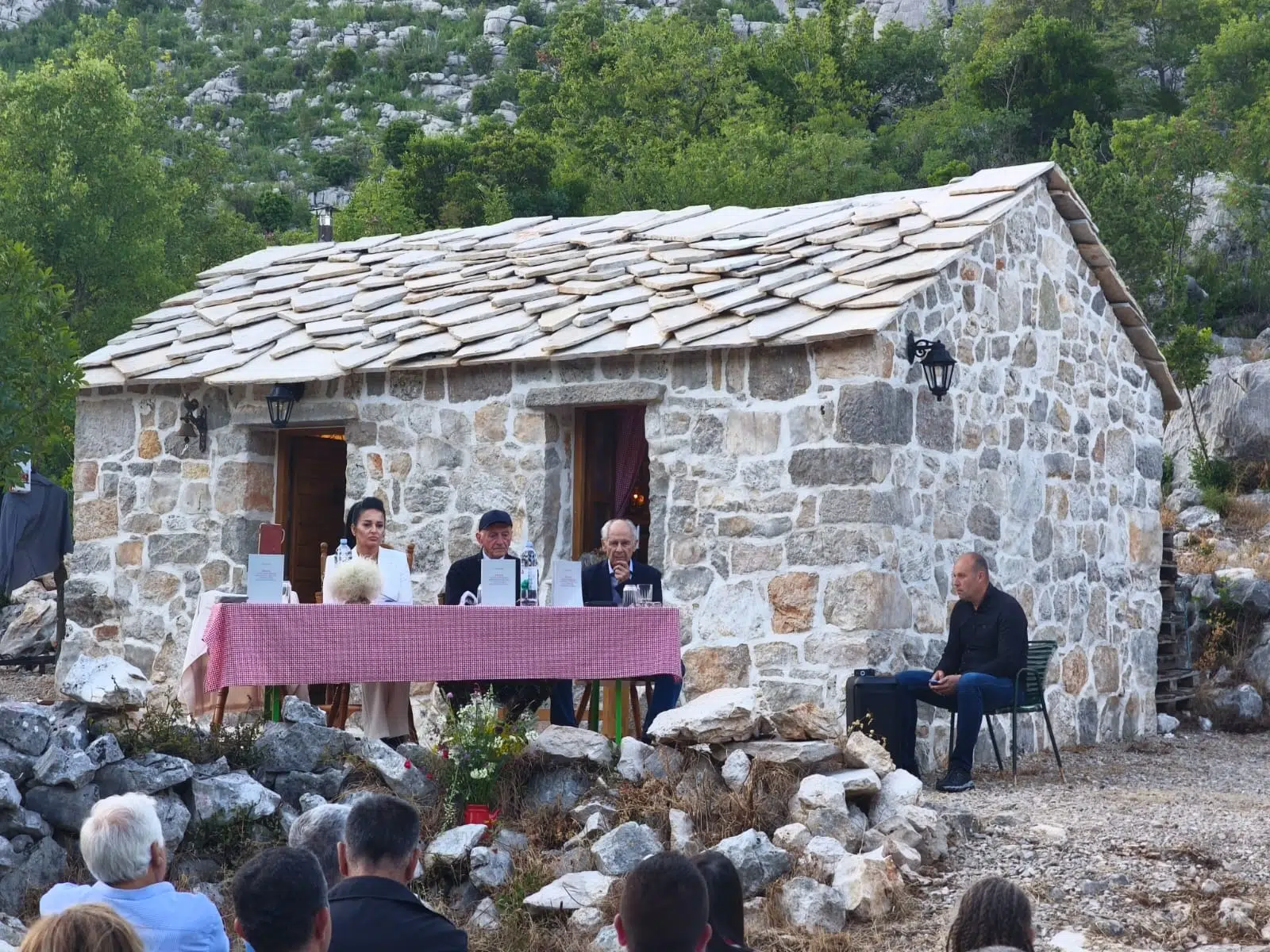 NAJAVA: Nakon Hutova, slijedi promocija nove knjige Stanislava Vukorepa i u Neumu