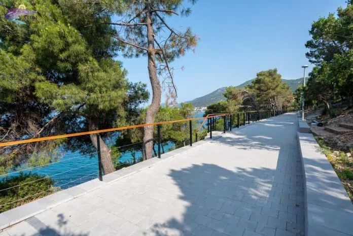 Neum dobio novouređenu šetnicu od Poštara prema hotelu Neum