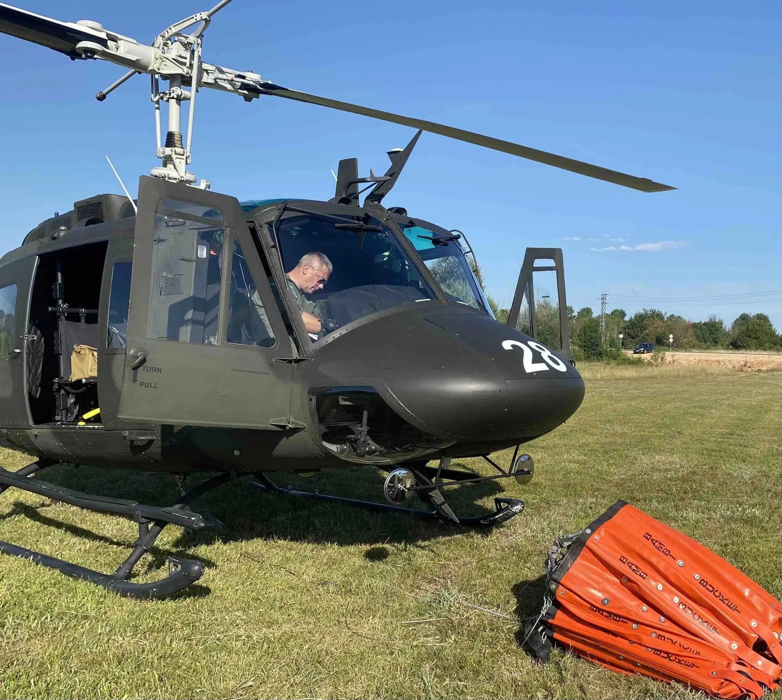FOTO: Oružane snage će angažirati još jedan helikopter zbog požara u Grudama