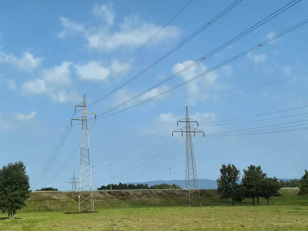 Privremeni prekidi u isporuci električne energije u više naselja livanjskog kraja