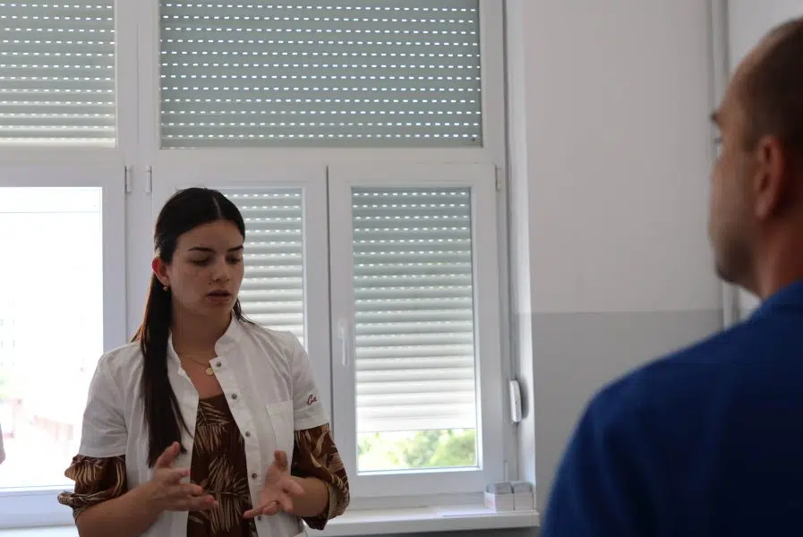 SKB Mostar organizirala Dan otvorenih vrata za pacijente s aknama – Sveučilišna klinička bolnica Mostar