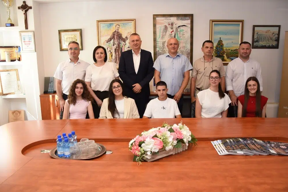 Nagrađeni učenici generacije škola s područja Općine Čitluk