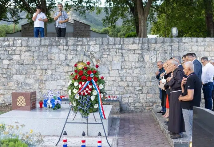 FOTO | Održana komemoracija povodom obljetnice smrti Mate Bobana