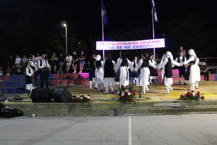 HKUD Studenčica sudjelovala na Večeri folklora u Dicmu
