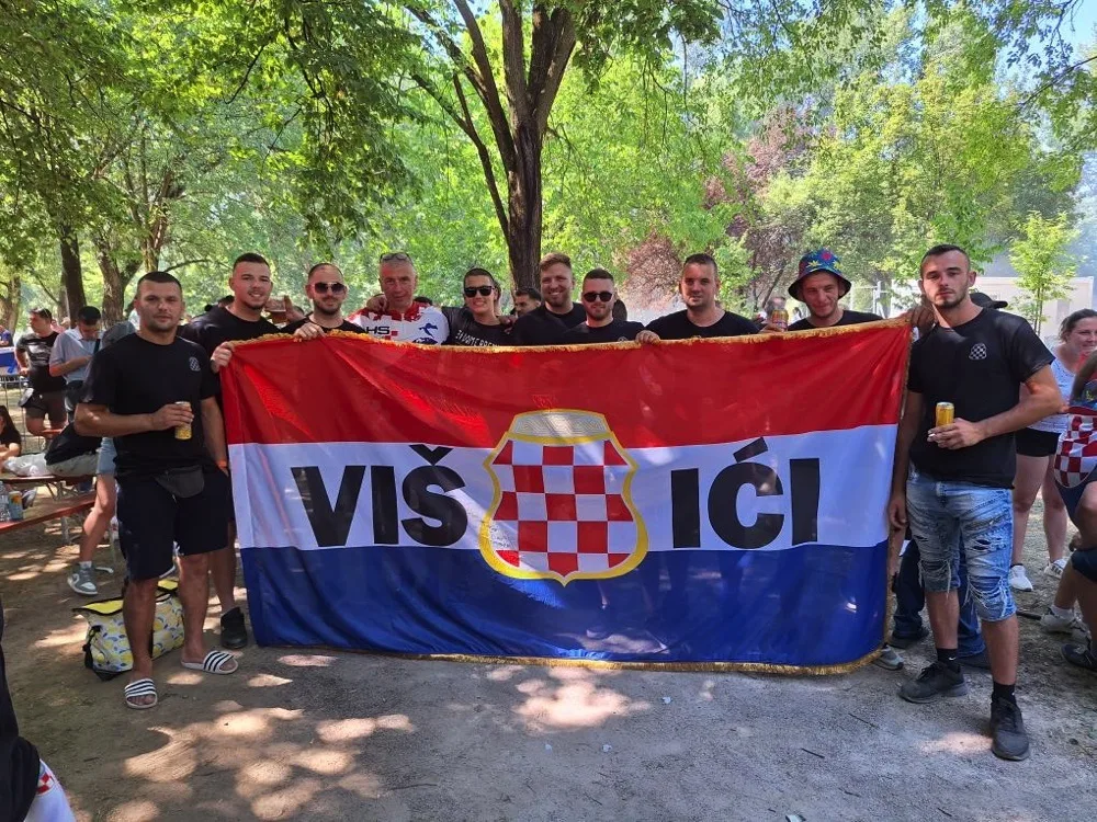FOTO | Galerija #2: Čapljinci na Thompsonovom koncertu