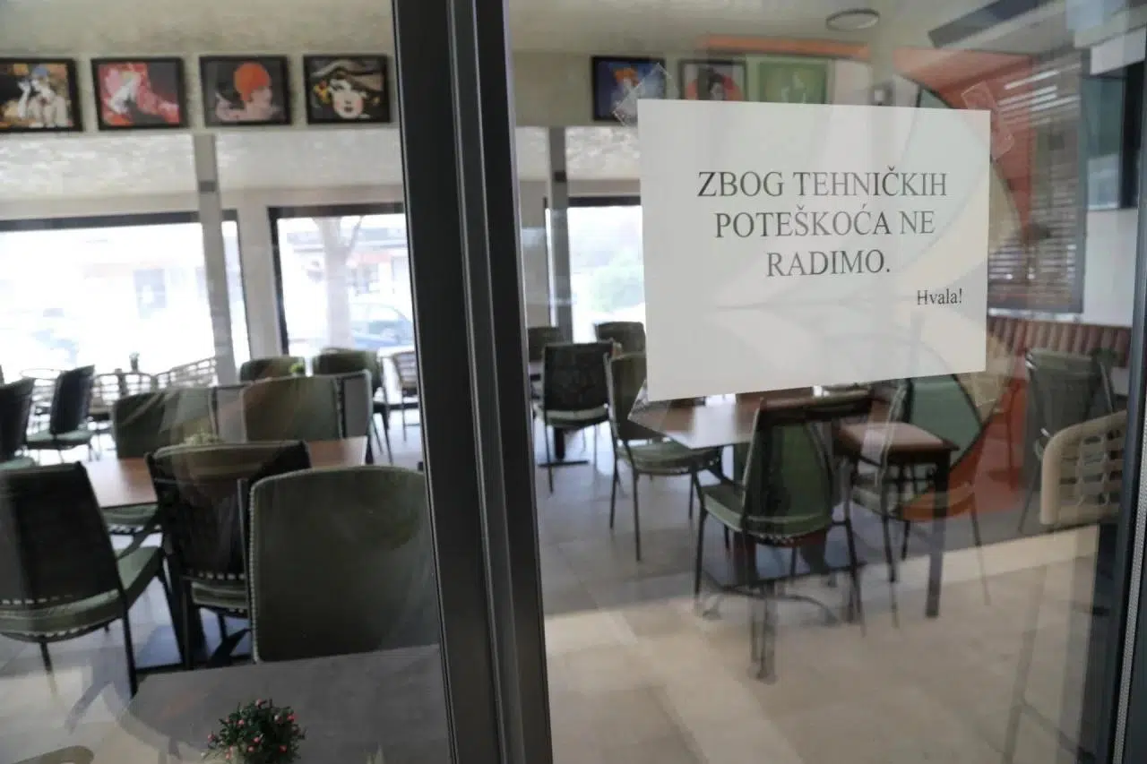 Makarski ugostitelji planiraju 24-satni štrajk usred sezone: ”Ne možemo disati od inspekcija”