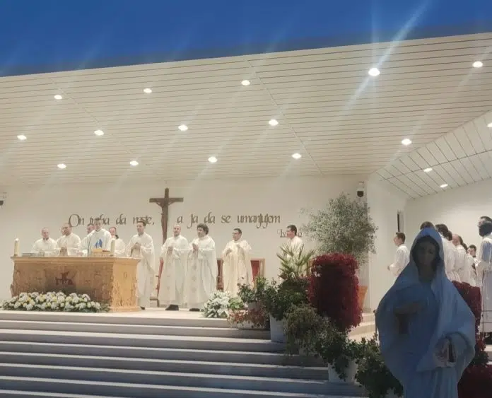 Župa Humac proslavila novo svećeničko zvanje