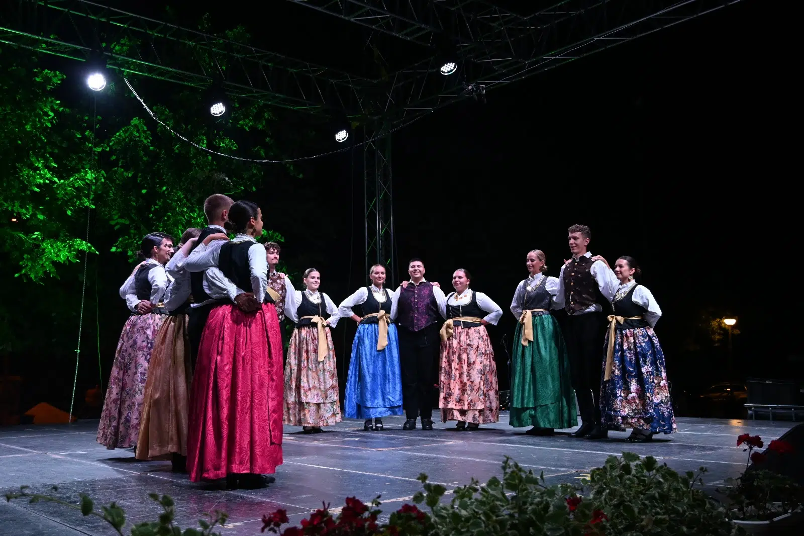 Održana 19. smotra folklora ‘Silo na ognjištu’ u Posušju