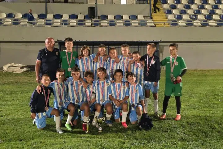 I drugi dan turnira u Imotskom medalja za mlade nogometaše Posušja