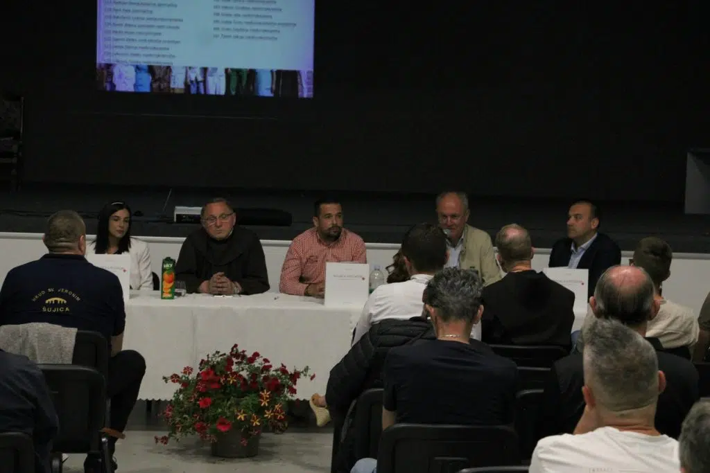 Šujica: Predstavljena monografija “Bolnica s pečatom”, priča o hrabrosti i opstanku Lašvanske doline