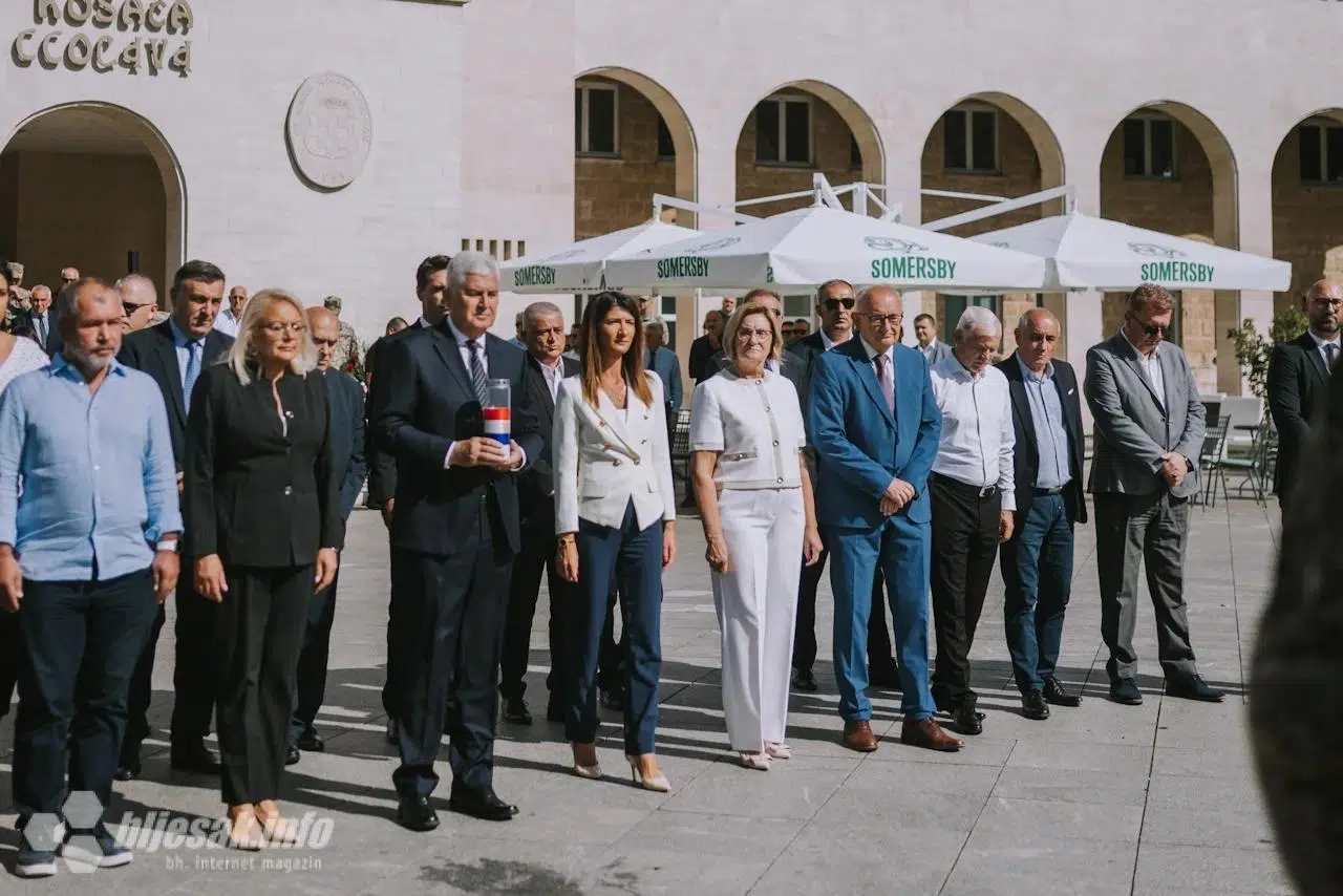 Čović o 32. godišnjici HR HB: Nije samo očuvala hrvatski narod, ona je očuvala i BiH