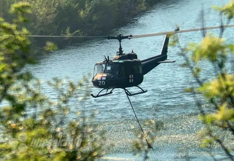 Oružane snage šalju helikopter za gašenje požara u Neumu