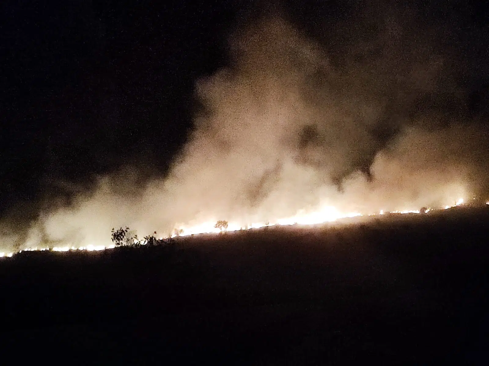 VIDEO| Vatra i dalje guta sve pred sobom, kritično u Dobrom Dolu i Hutovu