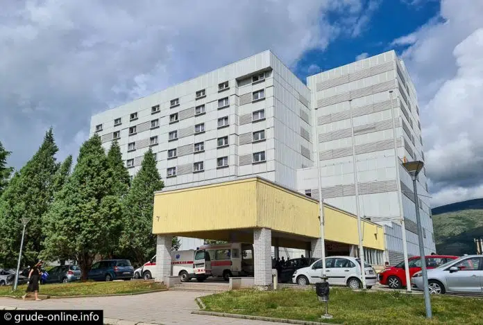 Zdravstveni radnici kreću u štrajk: Pred SKB Mostar najavljen veliki