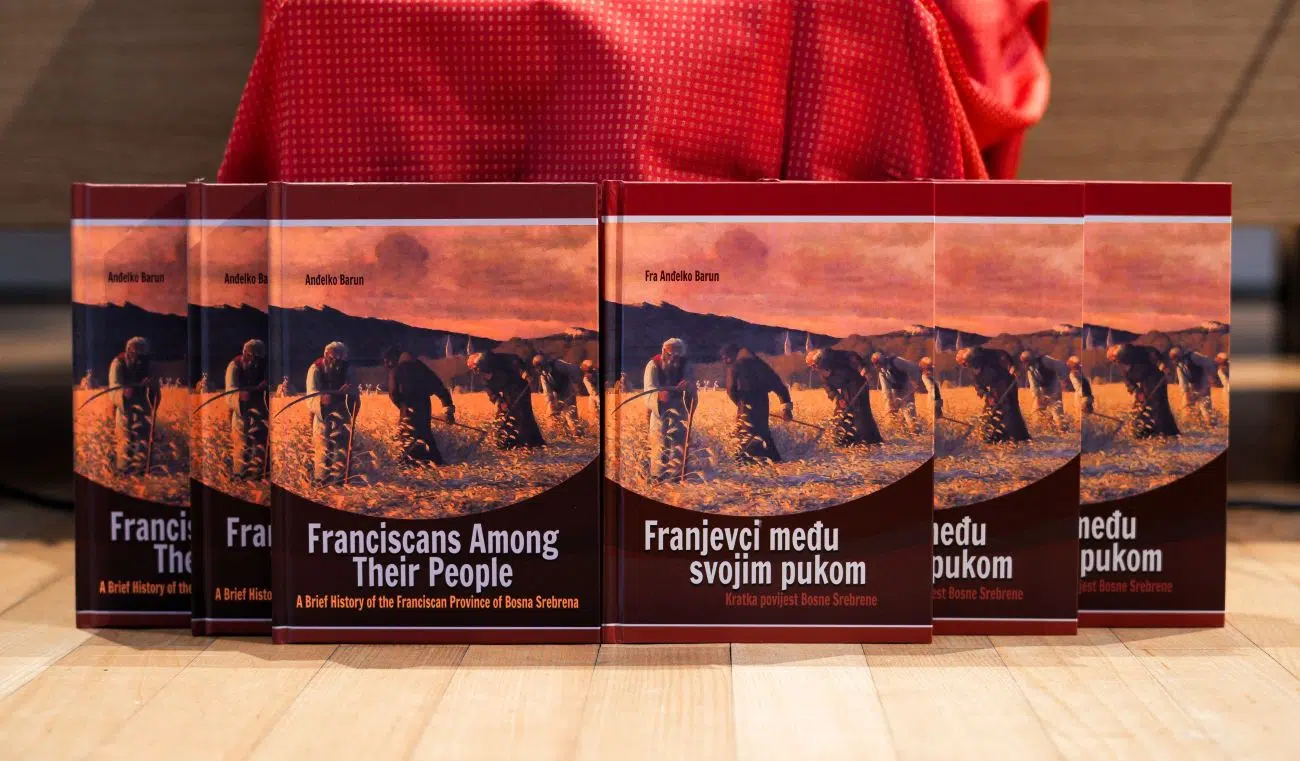Knjiga “Franjevci među svojim pukom” autora fra Aneđelka Baruna