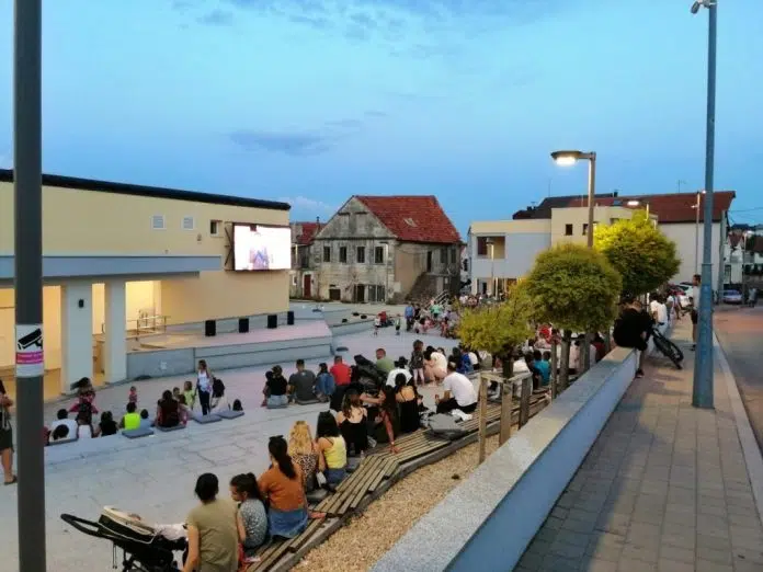 Javni poziv za pridruživanje folklornom ansamblu pri Kulturno-informativnom centru Tomislavgrad