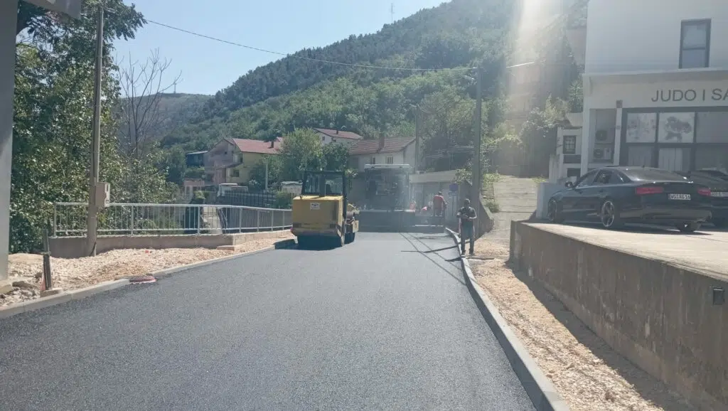 Radovi u Ilićkoj ulici u završnoj fazi, postavlja se prvi sloj asfalta