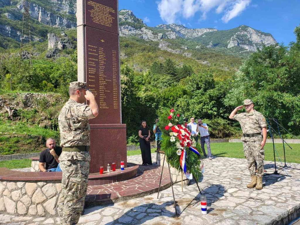 Tuga na Neretvi: Obilježena 32. godišnjica zločina u Grabovici