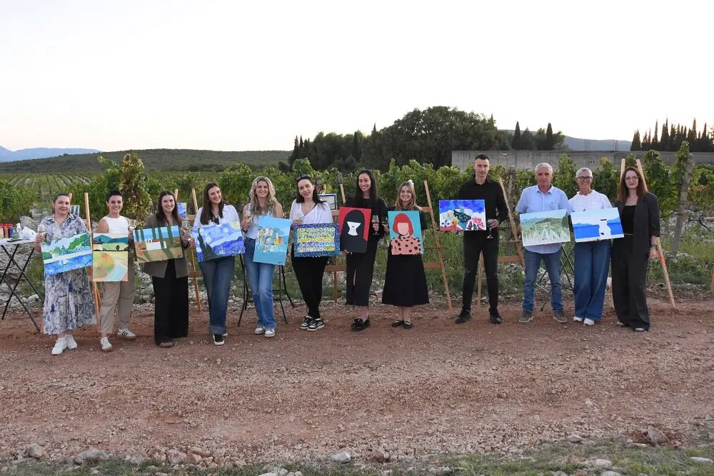 Umjetnička radionica održana u Kamenim vinogradima uz degustaciju vina