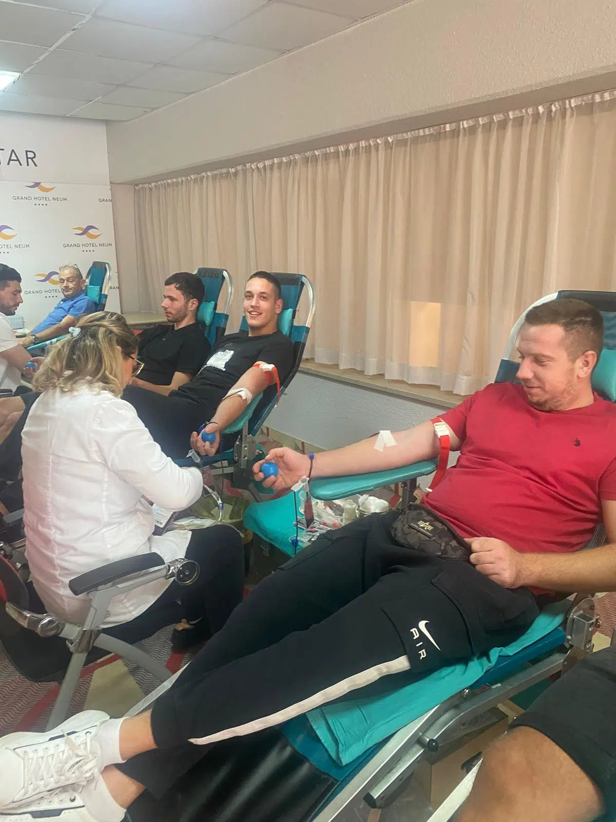 FOTO| U Neumu prikupljena 41 doza krvi