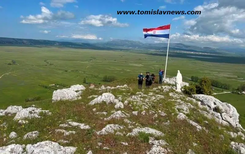 FOTO/VIDEO Planina Lib – simbol duvanjskog kraja i otpor devastaciji prostora-tko dirne u Lib dirno je u srce Duvnjaka!
