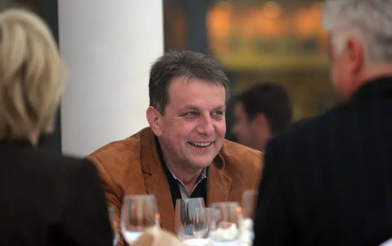 KRALJ OSIGURANJA Jedan od najbogatijih Hrvata u regiji oduševio gestom: ‘Ta sramota u Hercegovini je nepodnošljiva. Šaljite mi fakturu!‘
