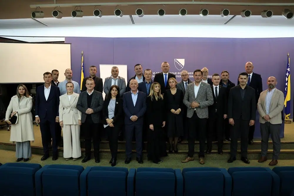 Federalno ministarstvo okoliša i turizma sufinancira realizaciju projekta „Uređenje pješačke staze uz potok Lukoć“