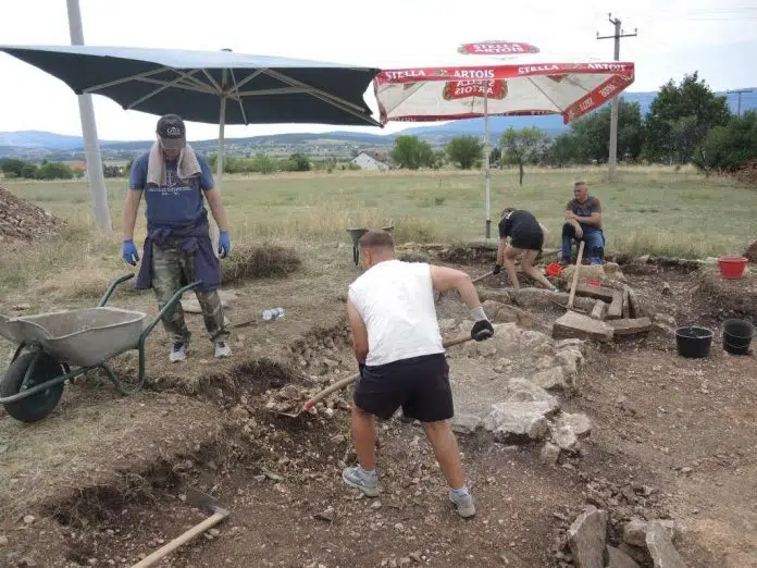 Nastavljena arheološka istraživanja kod Livna: Otkriven tisućljetni kontinuitet sahranjivanja