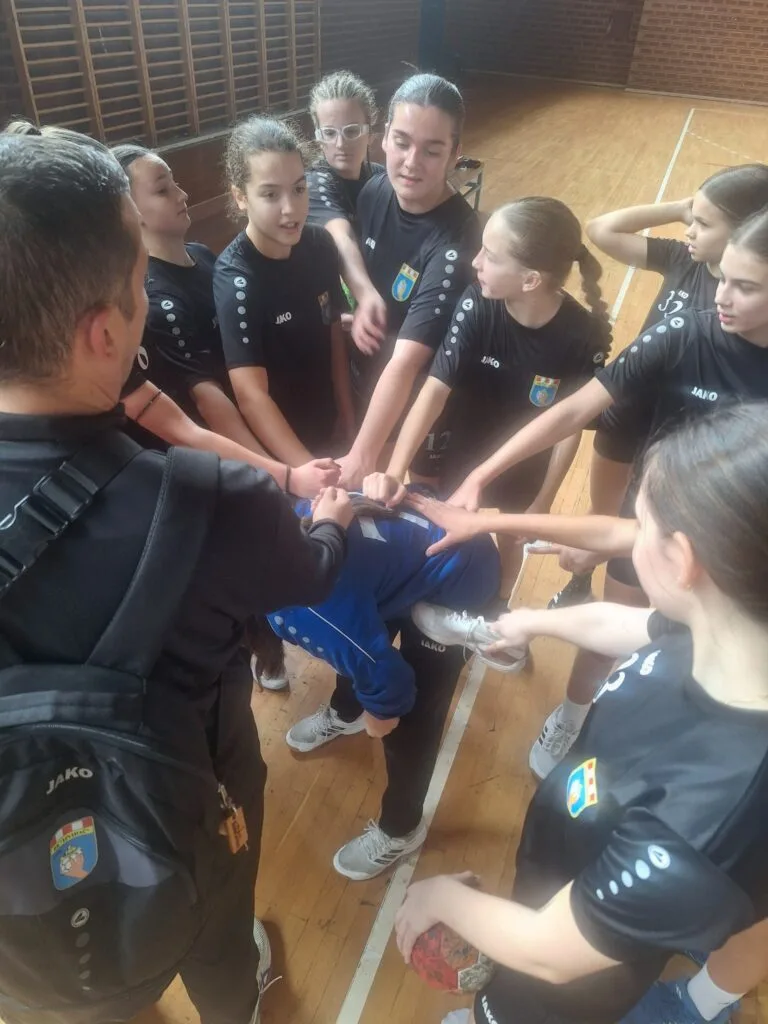 Pobjede rukometaša Izviđač Agrama, Izviđača 2, nogometaša Ljubuškog, odbojkašica Libera, mlađih kategorija Izviđača i košarkaša Ljubuškog te uspješan nastup boksača Ljubuškog