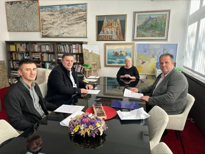 Načelnik Dragan Jurković potpisao ugovor za Uređenje sportske infrastrukture na