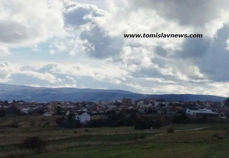 VIDEO/DOBRO vam umjereno oblačno i hladno jutro iz Tomislavgrada!