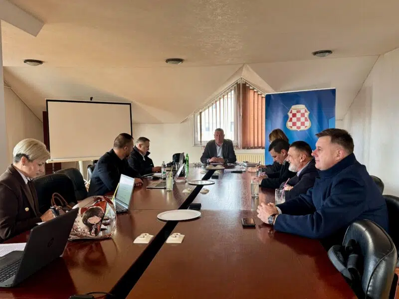 Vlada HBŽ utvrdila Nacrt Proračuna županije za 2026. godinu u iznosu od 154.550.487,00 KM