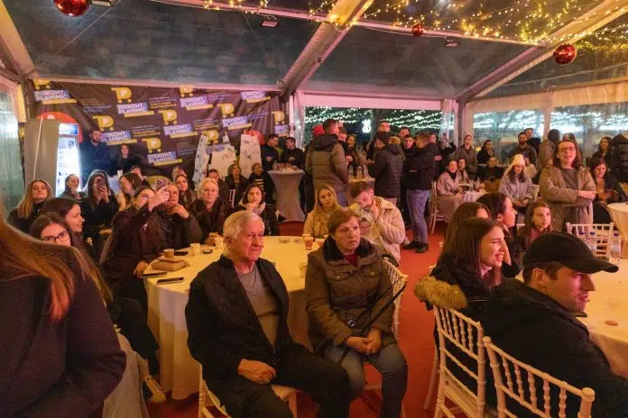 Predstava, predavanje i koncert zbora Amadeus obilježili adventski vikend u