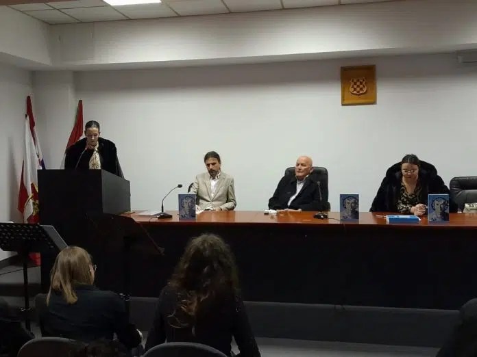 Predstavljena knjiga „Opojni miris Brunovih karanfila“ prof. Srećka Župića u