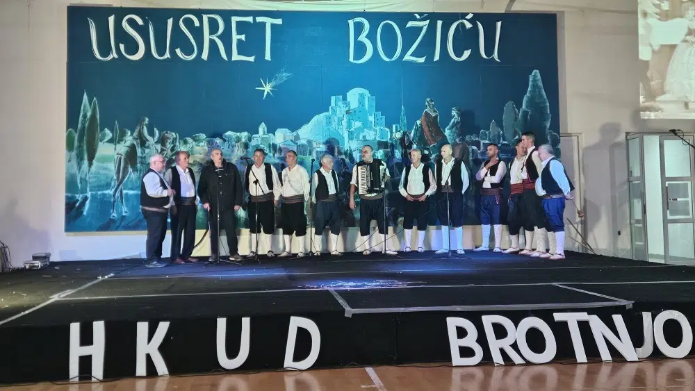 Održan devetnaesti adventski koncert HKUD Brotnjo