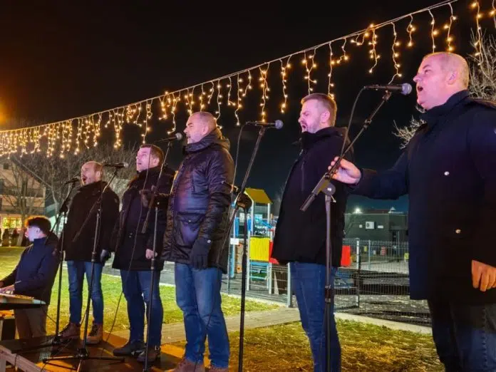 “Advent u Tomislavgradu”: U tijeku je koncert klape „Grga“