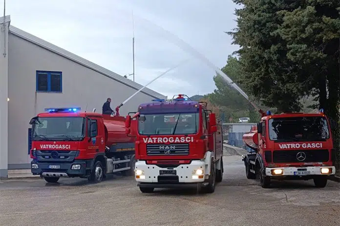 FOTO | Neumski vatrogasci dobili novo vozilo: Značajan iskorak u
