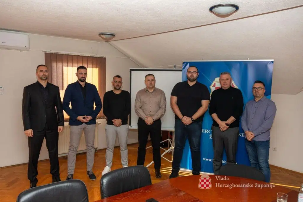Vlada HBŽ: Potpisan sporazum o povećanju osnovice plaće za 12,2 %