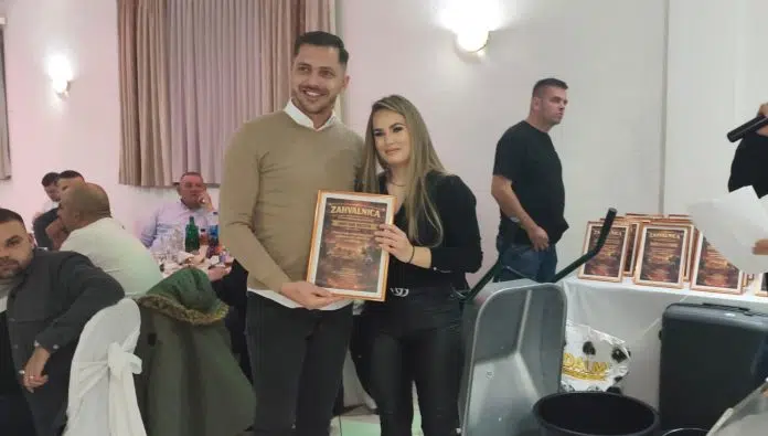 Tristotinjak koridaša na zajedničkoj večeri u Posušju