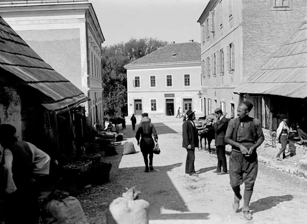 Izložba prvog livanjskog fotoamatera s početka 20. stoljeća otvorena u Splitu