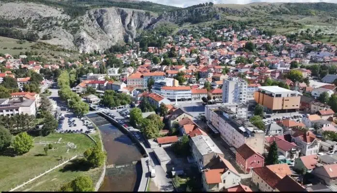 Miljan Konta / Kronika našega maloga mista VIII.