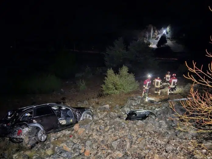 Posušje-Jablanica: Dvije osobe spašene iz automobila koji je sletio u