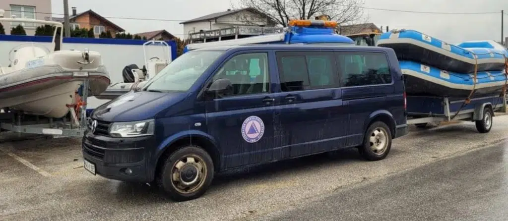 Zbog složene hidrometeorološke situacije Vlada FBiH poručuje: “Koristite službene izvore informiranja i postupajte po preporukama”