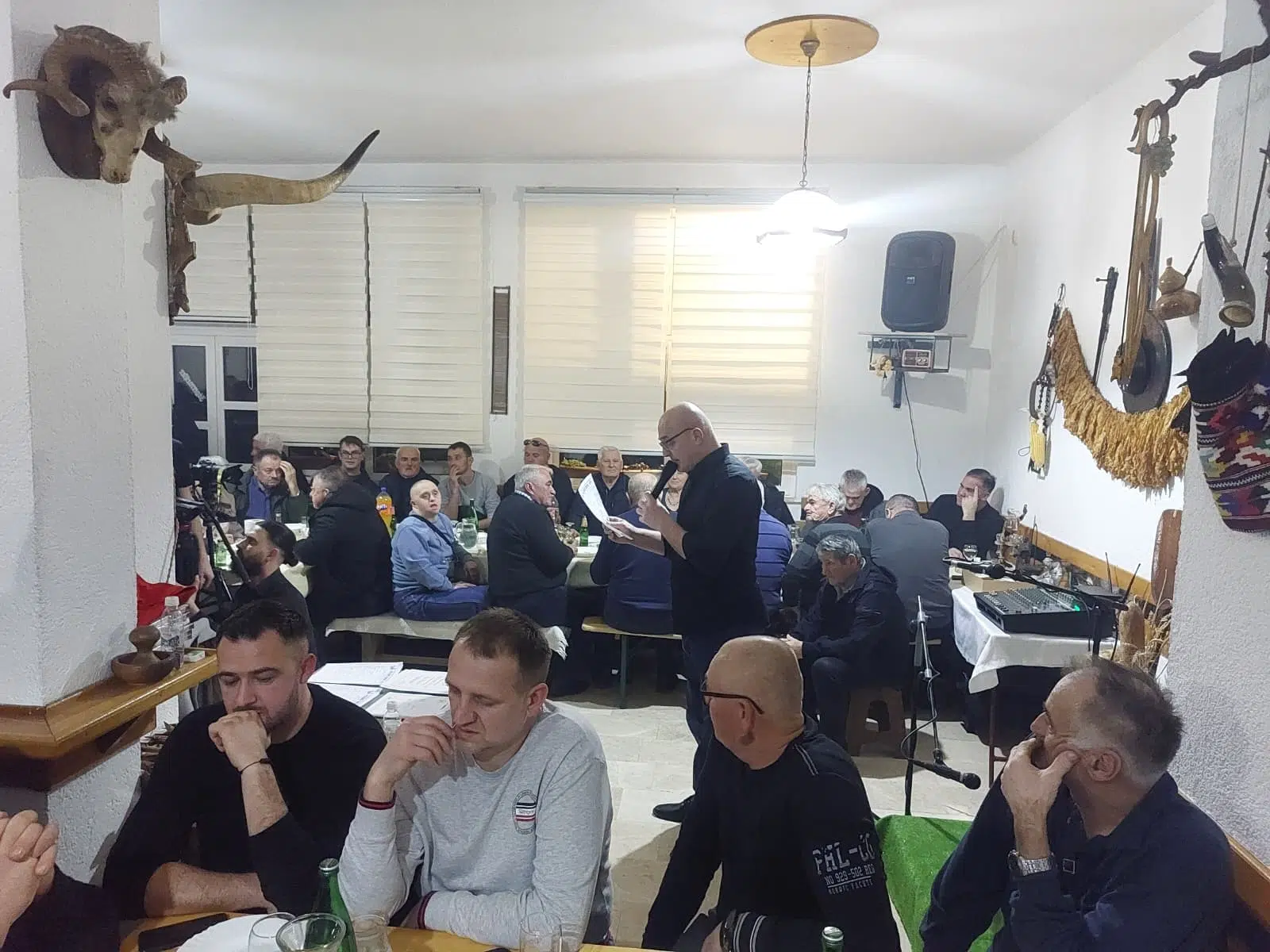 VIDEO Večer guslara, diplara i gangaša: 21. godina očuvanja tradicije u Posušju