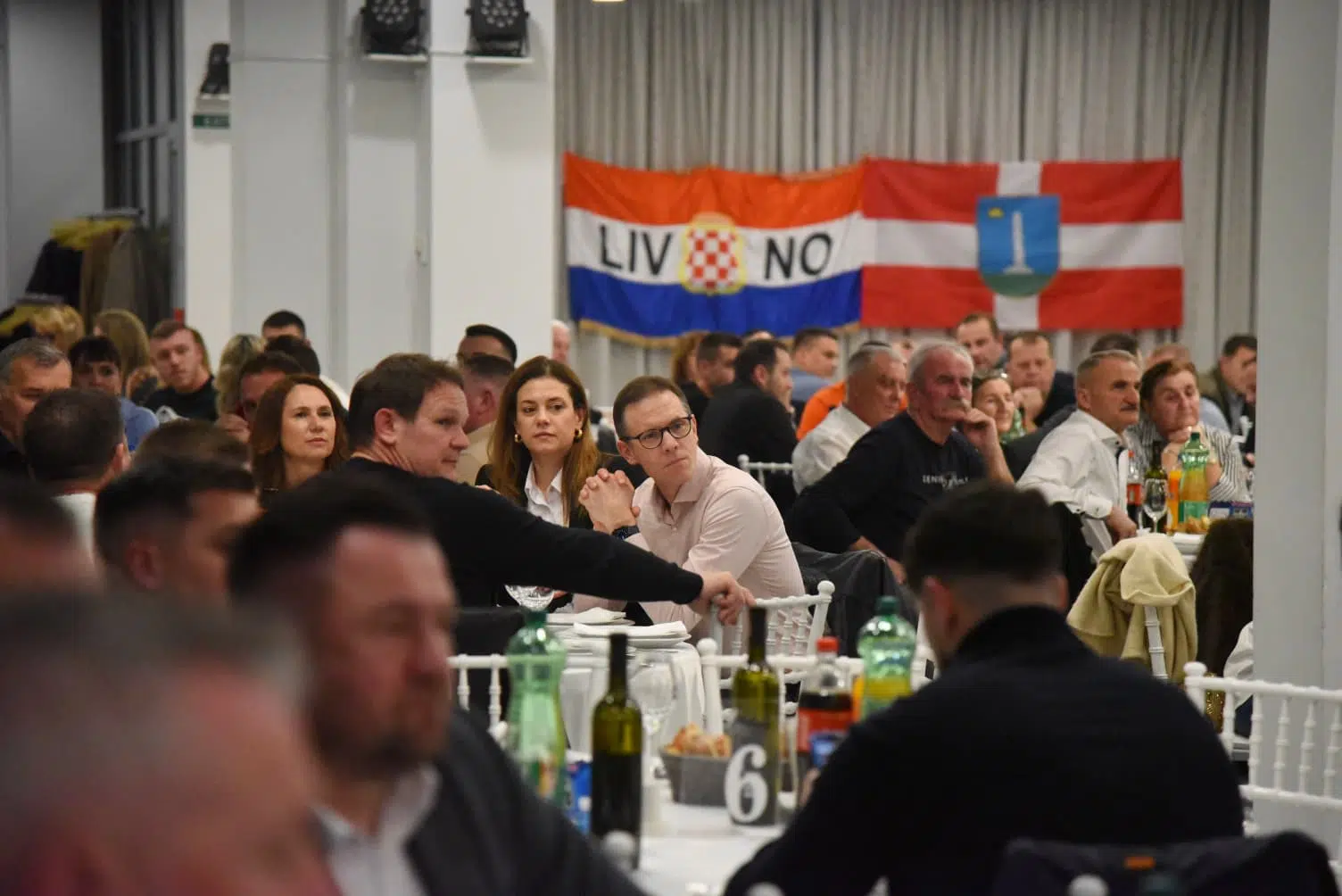 FOTO Humanitarni rad još jednom povezao Kaštela i Livno: Pogledajte kako je bilo na 7. Livanjskoj noći