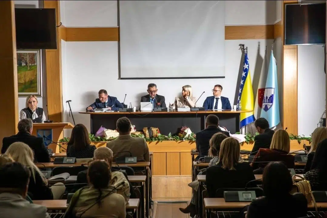 U Novom Sarajevu održano predstavljanje knjige ‘Glas tišine’ autorice Atine Perković