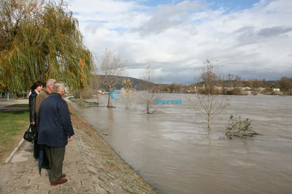FOTO | Neretva se 2010. zamalo preko rive izlila u grad – evo kako je to izgledalo!