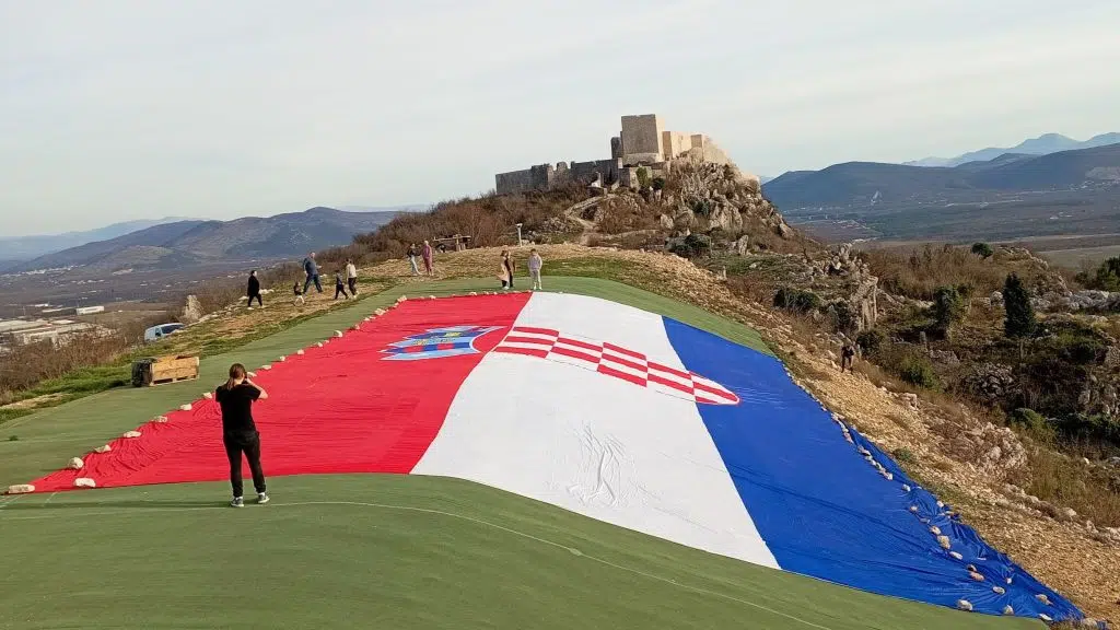 Hrvatska vlada donijela odluku o proglašenju posljednjeg tjedna u svibnju “Tjednom Hrvata izvan RH”