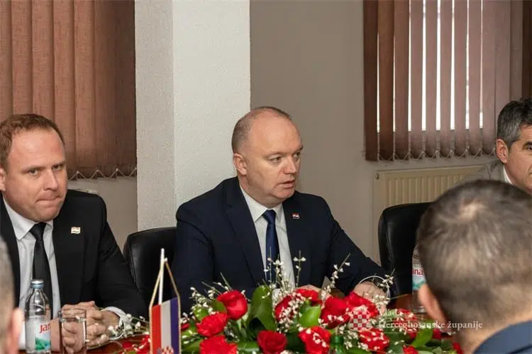 Ministar Šipić u Livnu poručio Hrvatima u Hercegbosanskoj županiji da nisu zaboravljeni